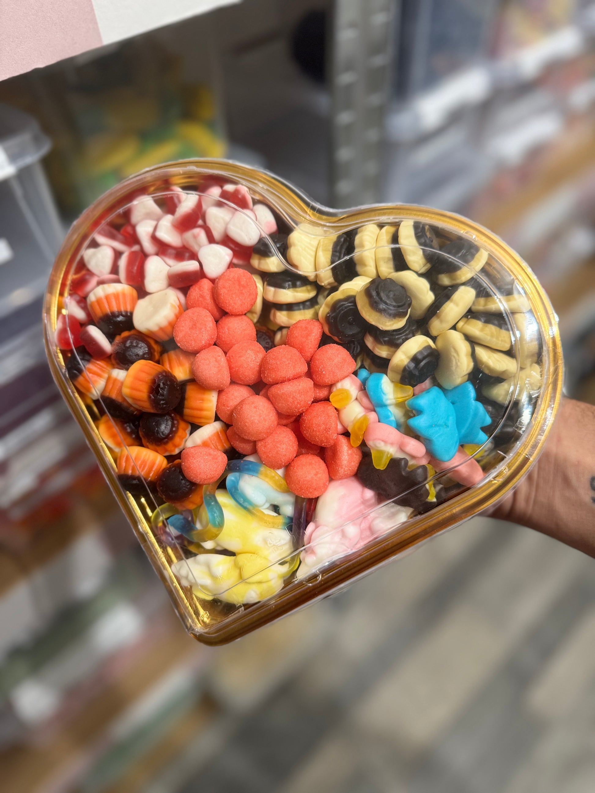 Plateau cœur AVEC BONBONS - 600g