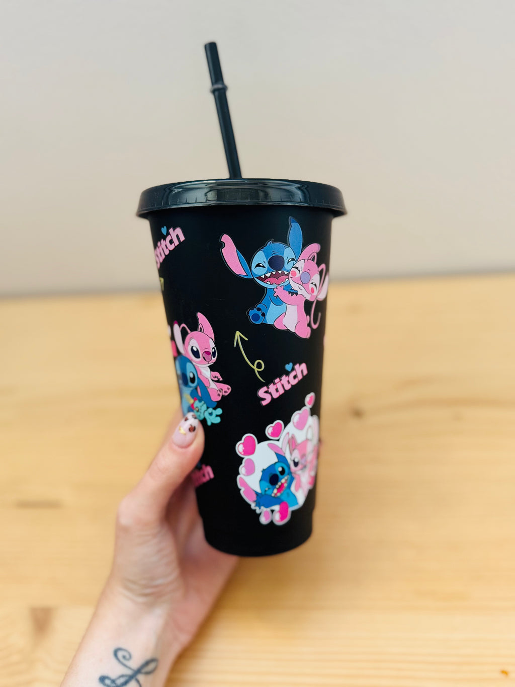 Gobelet Stitch et Angèle